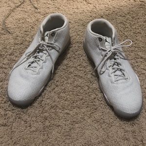 Jordan Horizon Low Light bone